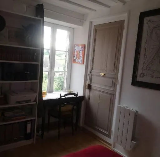 Au Coeur De Mortagne, Un Balcon Sur Le Perche *