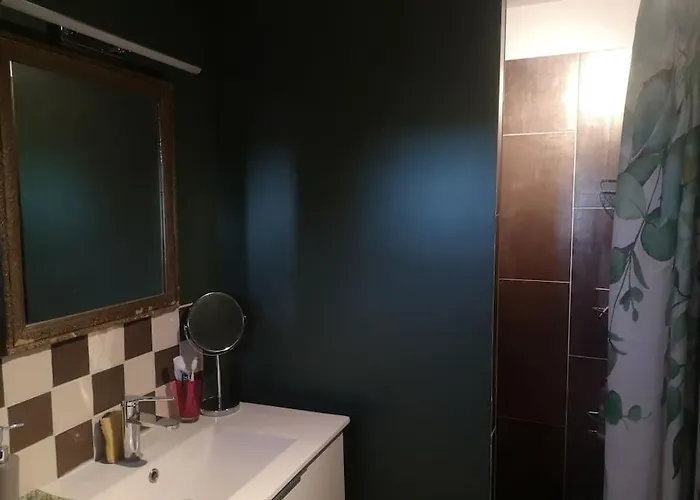 Дом отдыха Au Coeur De Mortagne, Un Balcon Sur Le Perche