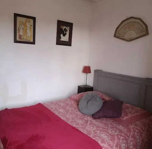 Au Coeur De Mortagne, Un Balcon Sur Le Perche Мортань-о-Перш