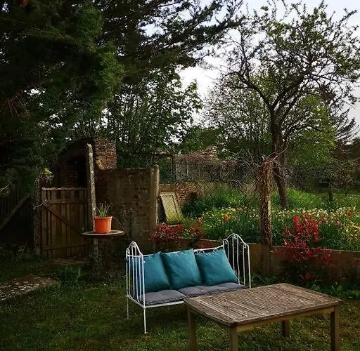 Au Coeur De Mortagne, Un Balcon Sur Le Perche Мортань-о-Перш