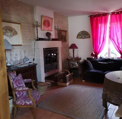 Au Coeur De Mortagne, Un Balcon Sur Le Perche *