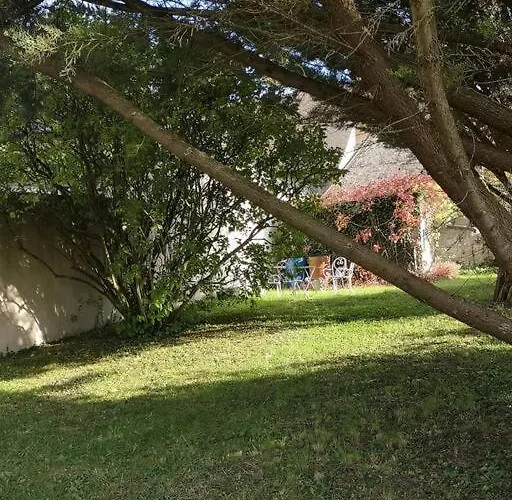 Au Coeur De Mortagne, Un Balcon Sur Le Perche Дом отдыха