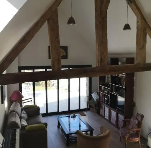 Au Coeur De Mortagne, Un Balcon Sur Le Perche Мортань-о-Перш